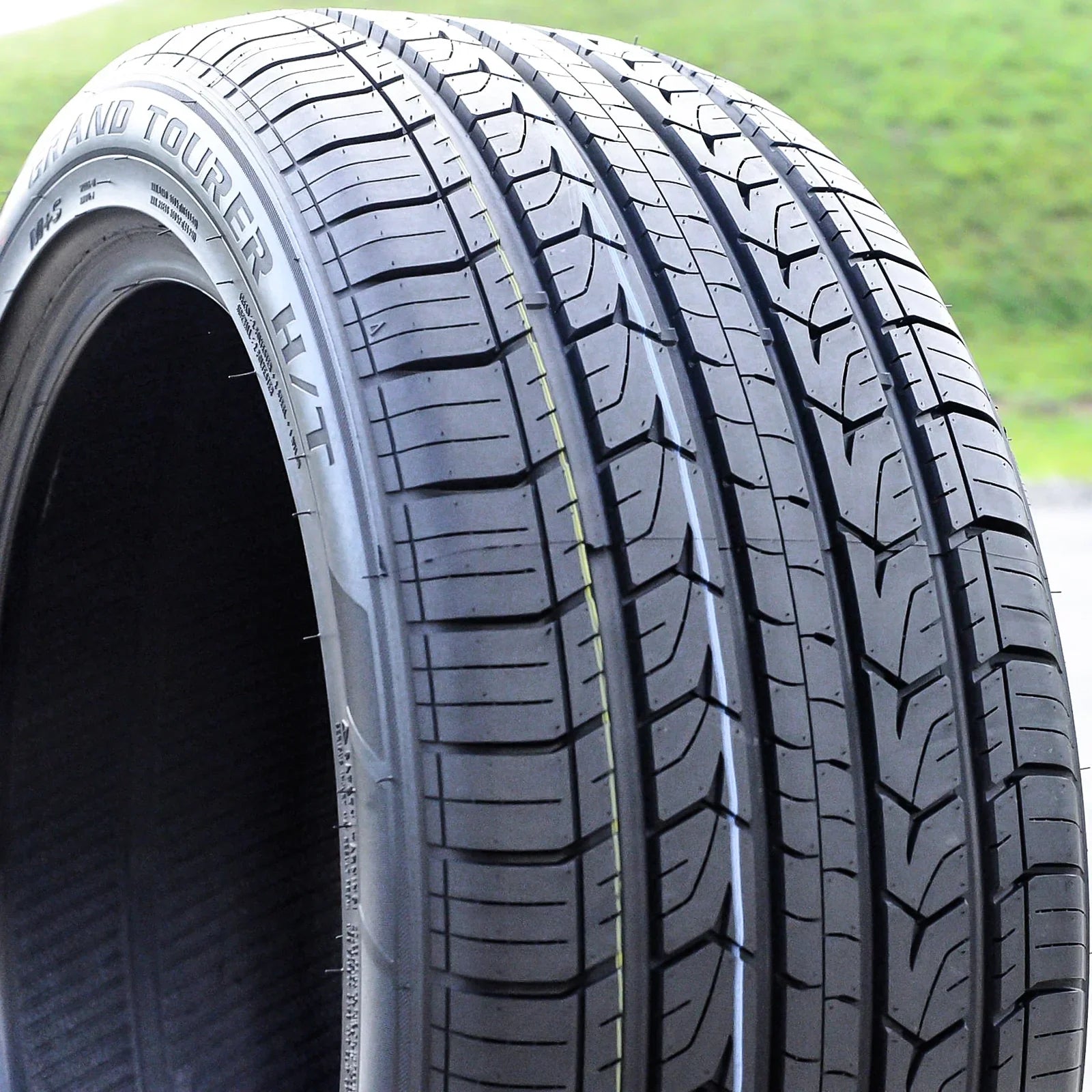Set of 4 (FOUR) Joyroad Grand Tourer H/T 235/50R19 99V A/S All Season Tires Fits: 2018-19 Chevrolet Equinox Premier, 2020-23 Chevrolet Equinox LT