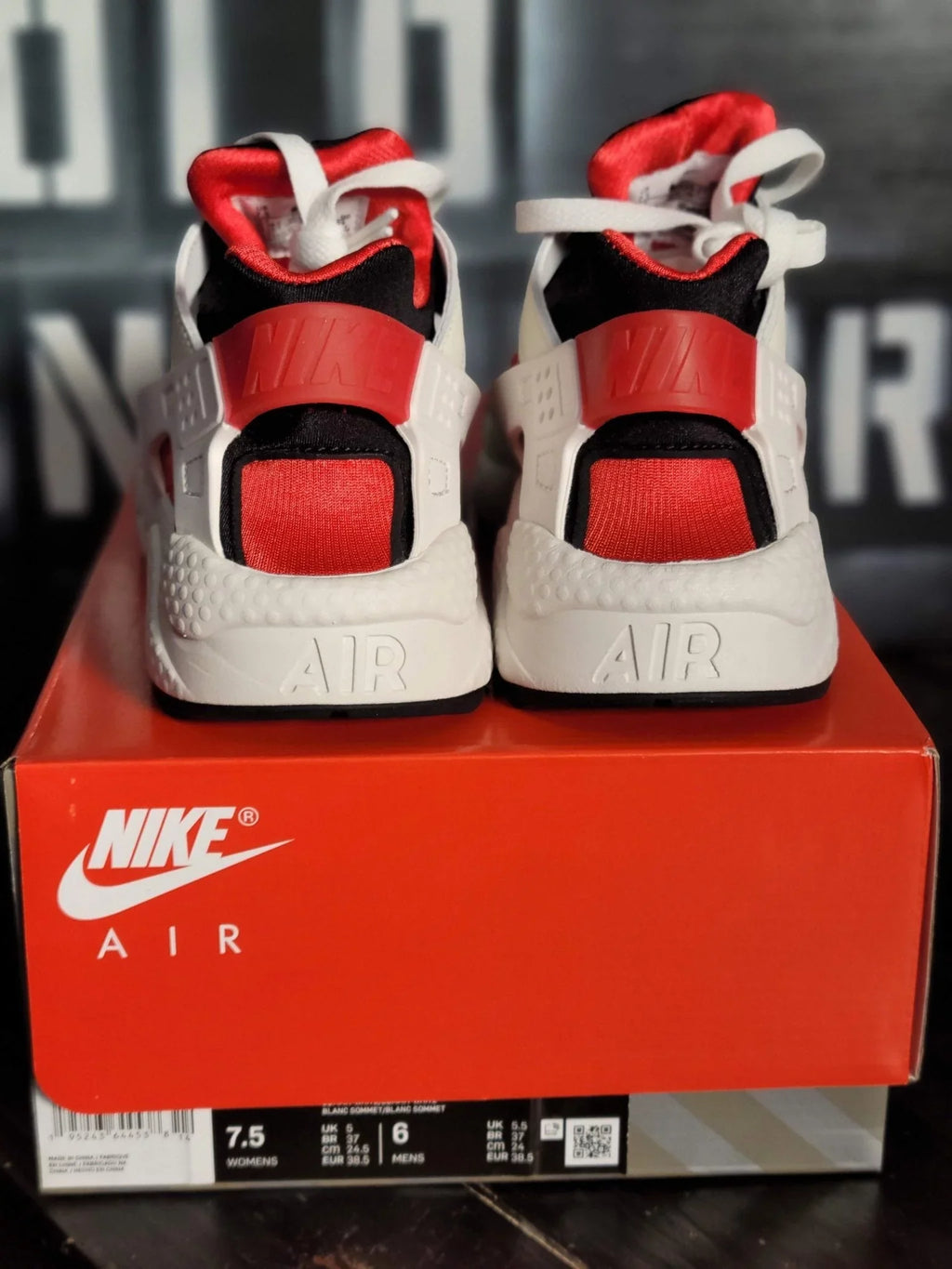 Nike Air Huarache White/Red Running Shoes DH4439-103 Women 7.5