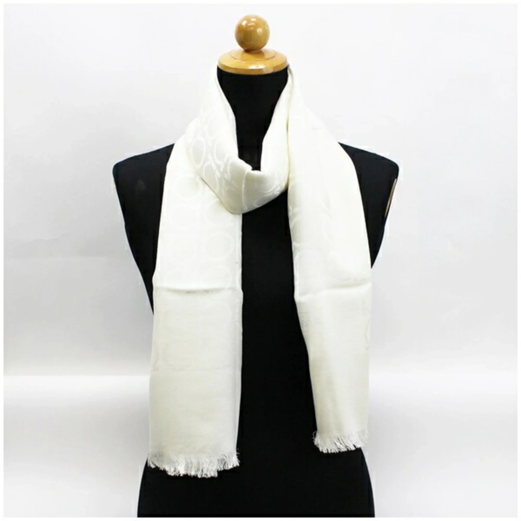 Pre-Owned Salvatore Ferragamo silk x wool stole white Gancini pattern AB rank SALVATORE FERRAGAMO ladies (Good)