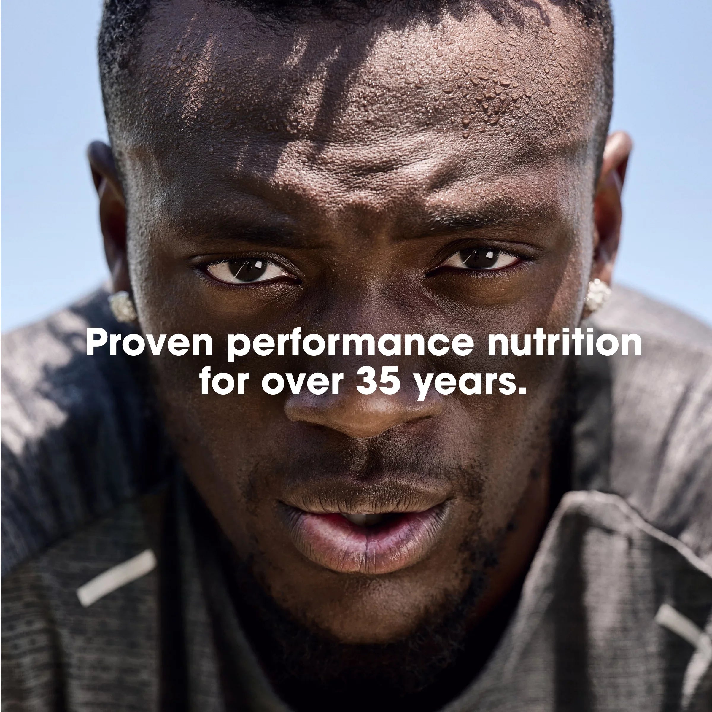 Optimum Nutrition, Gold Standard 100% Whey Protein Powder, 24 g Protein, Cookies & Cream, 1.85 lb, 27 Servings
