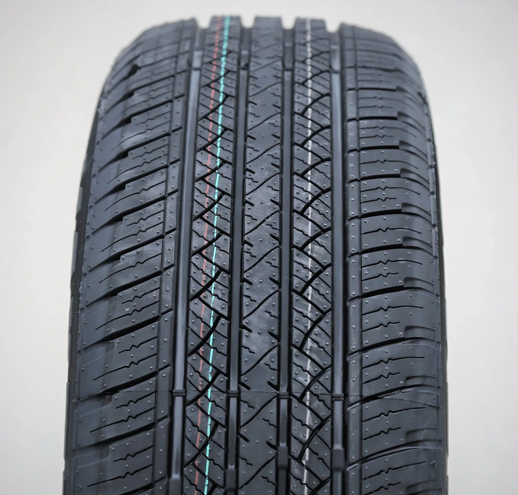 Maxtrek Sierra S6 255/60R18 112H A/S All Season Tire