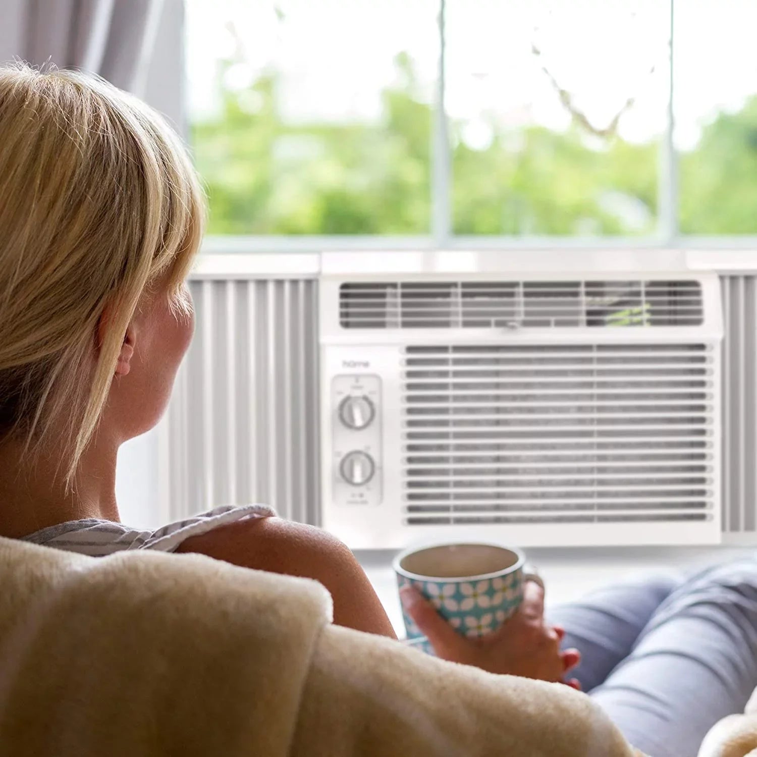 hOmeLabs Window Air Conditioner 5000 BTU - Easy Mechanical Control Compact AC Unit with Washable Reusable Filter, 2 Cooling Speeds, 2 Fan Speeds - Perfect for Bedroom and Rooms up to 150 Sq. Ft.