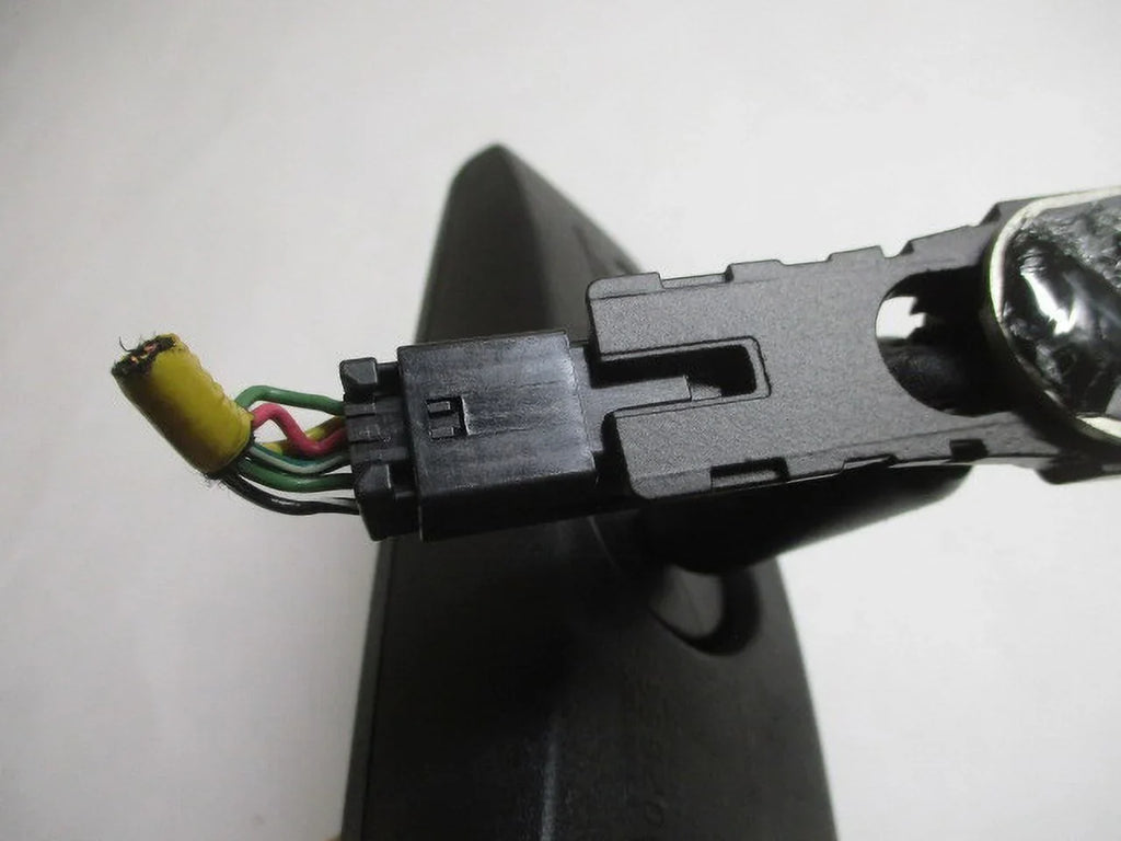 Pre-Owned Chevrolet Equinox Rear View Mirror w/Auto Dim Onstar & SOS OEM LKQ (Good)
