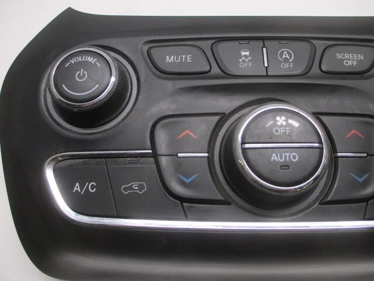 Pre-Owned 19 20 21 22 Jeep Cherokee Automatic Climate AC Heater Temperature Control OEM (Good)
